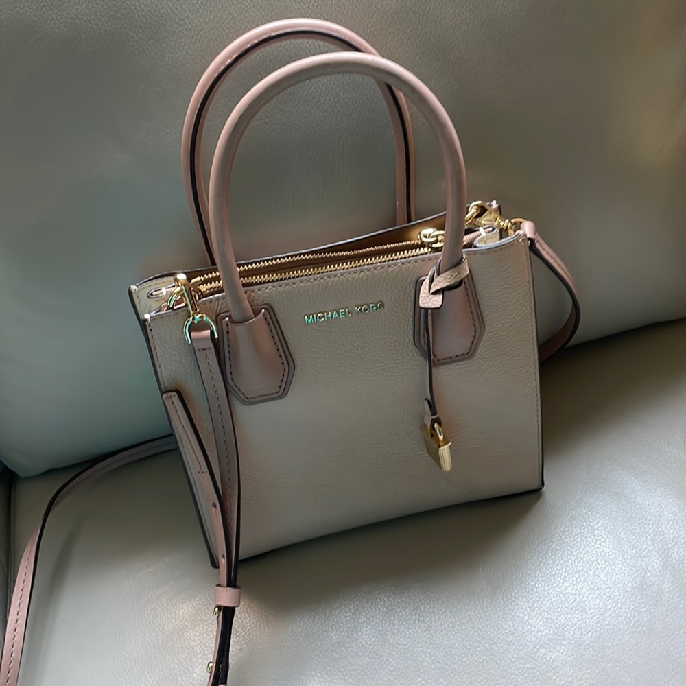 Michael Kors leather Pink & White Crossbody Bag